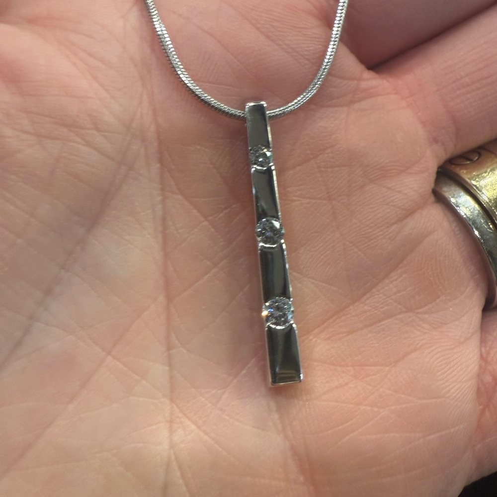Movado 18kw diamond bar necklace